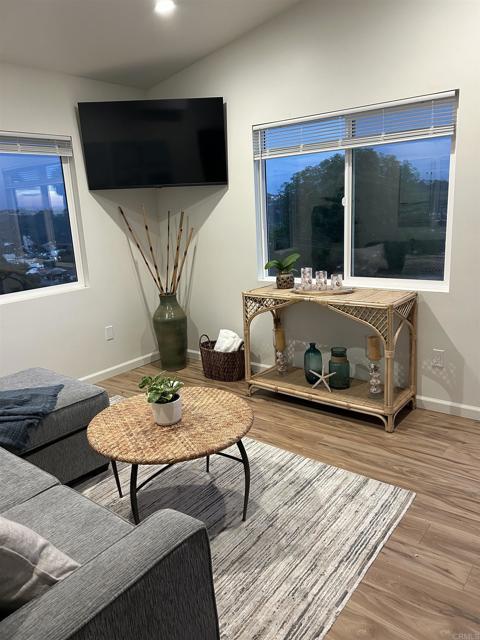 Detail Gallery Image 14 of 15 For 337 2 S. Barnwell St., Oceanside,  CA 92054 - 1 Beds | 1 Baths