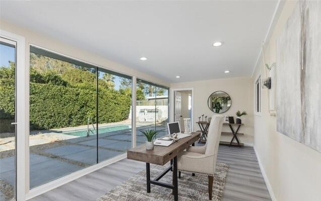 715 N Sunrise Way, Palm Springs CA: https://media.crmls.org/mediaz/9412b1b8-891c-4daa-bbd3-a4e435666c5f.jpg