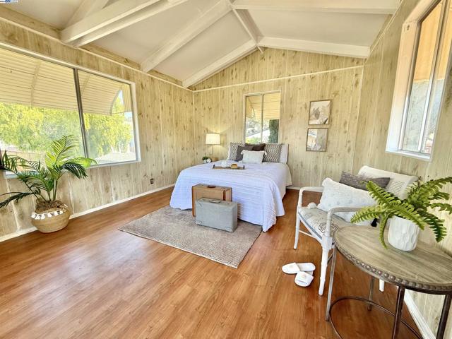 Image 47 of 57 For 574 Lewis Ave