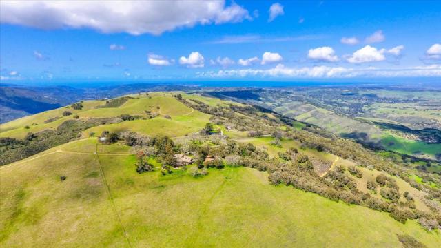 500 El Caminito Road, Carmel Valley CA: https://media.crmls.org/mediaz/94139136-820c-428c-9f1b-795d9448d5e6.jpg