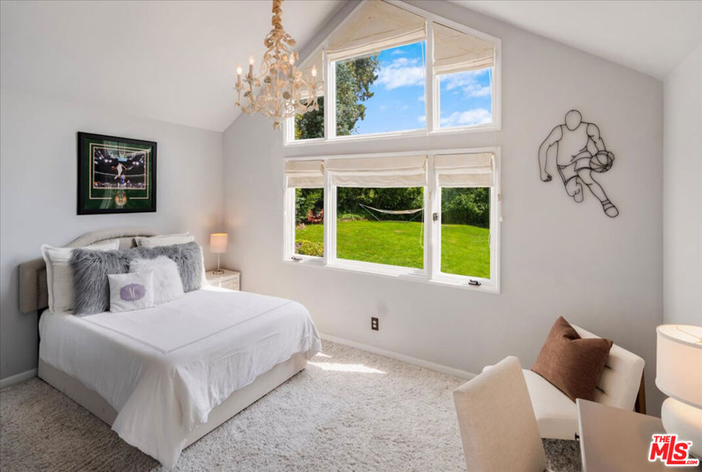 11818 Laurel Hills RoadStudio City img 21