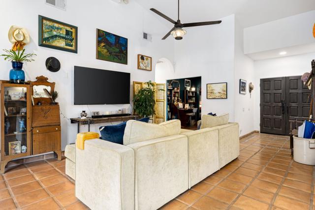 53845 Avenida Cortez, La Quinta CA: https://media.crmls.org/mediaz/941430d5-97c4-475b-8566-165aa4f18b56.jpg