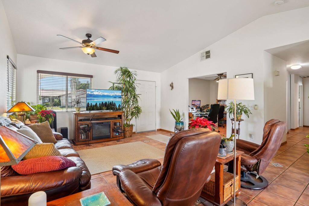 MLS #219138819DA image #11