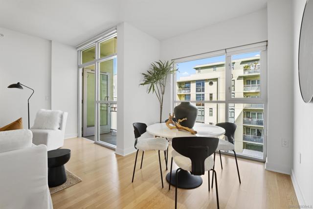 3812 Park Blvd, San Diego CA: https://media.crmls.org/mediaz/94156954-de21-4a70-a98a-1727d7e5e5f1.jpg