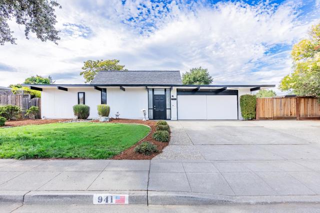 941 Pendleton Avenue, Sunnyvale CA: https://media.crmls.org/mediaz/94161923-73ab-4ebc-ac0f-7b99ce9604d9.jpg