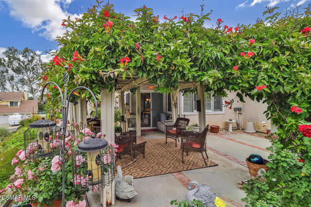 3616 Pebble Place, Newbury Park CA: https://media.crmls.org/mediaz/941623e6-fec1-42b3-b8d5-a386097be480.jpg