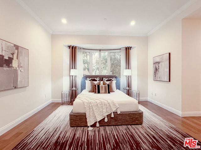4848 Wilshire Boulevard, Los Angeles CA: https://media.crmls.org/mediaz/941704a5-f447-424d-8135-3ea753c78c76.jpg