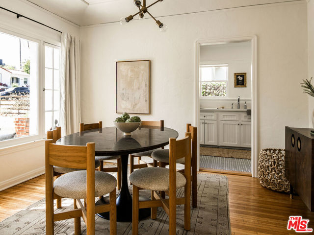 1612 S Ogden Drive, Los Angeles CA: https://media.crmls.org/mediaz/94176c69-378a-45f3-8c6d-b029386be1d4.jpg
