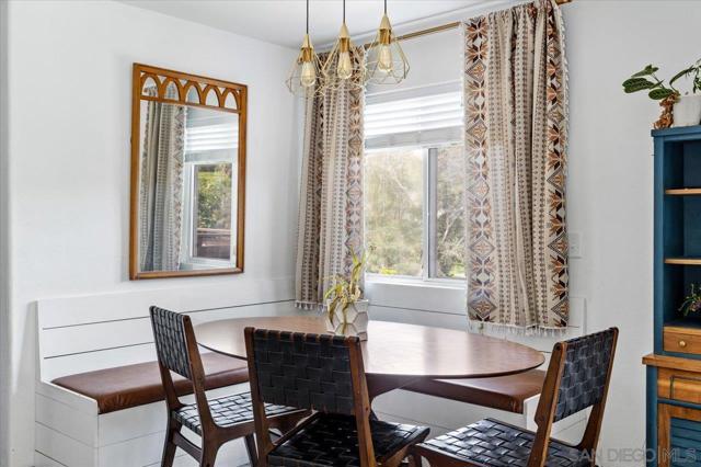 1379 Sunny Heights Road, Fallbrook CA: https://media.crmls.org/mediaz/94178d9c-90e8-47af-8292-670a3349583c.jpg