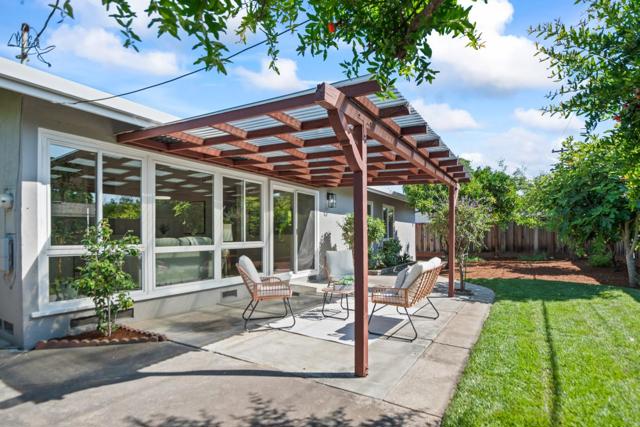 865 Ponderosa Avenue, Sunnyvale CA: https://media.crmls.org/mediaz/9417b8de-25d1-4911-86b9-e4b34866dde4.jpg