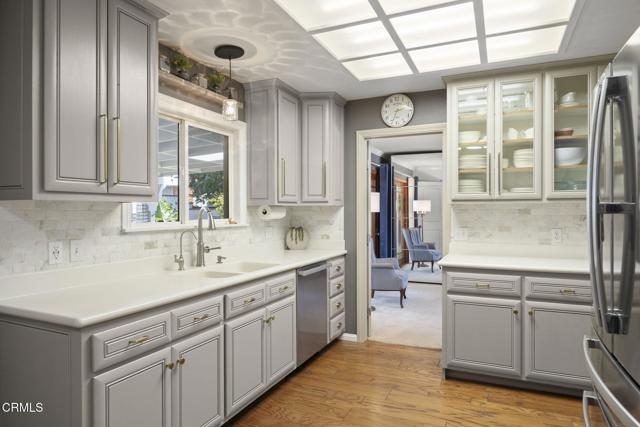122 Taft Avenue, Ventura CA: https://media.crmls.org/mediaz/94181d0b-6a56-451d-9679-651d0e7afba5.jpg