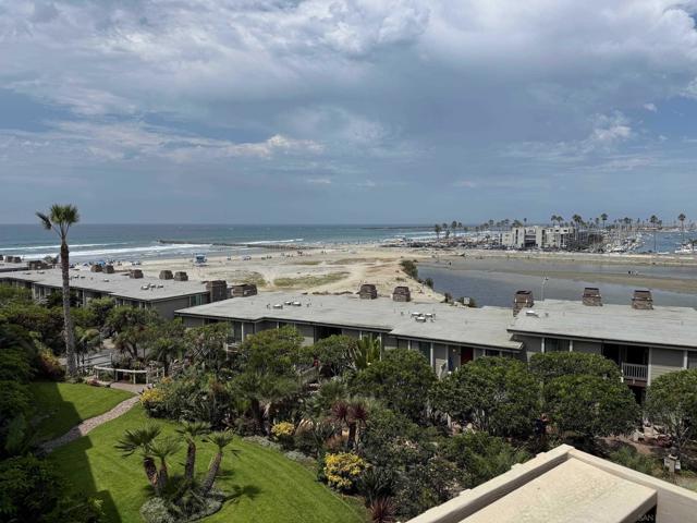 999 N Pacific St, Oceanside CA: https://media.crmls.org/mediaz/941891f4-a8fd-43d4-b39b-2b45ff229572.jpg