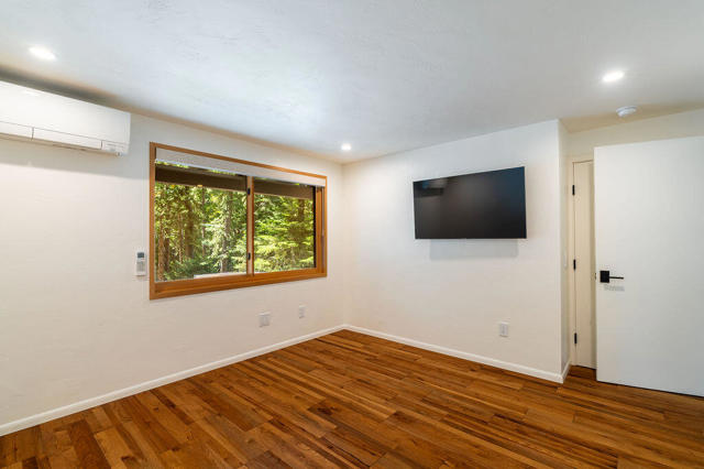 24718 Fern Valley Road, Idyllwild CA: https://media.crmls.org/mediaz/9419841f-d011-4cc8-8332-611a6216b020.jpg