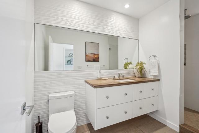 1 Millbrae Circle, Millbrae CA: https://media.crmls.org/mediaz/941990aa-dfed-4044-851e-52c4d195e08d.jpg