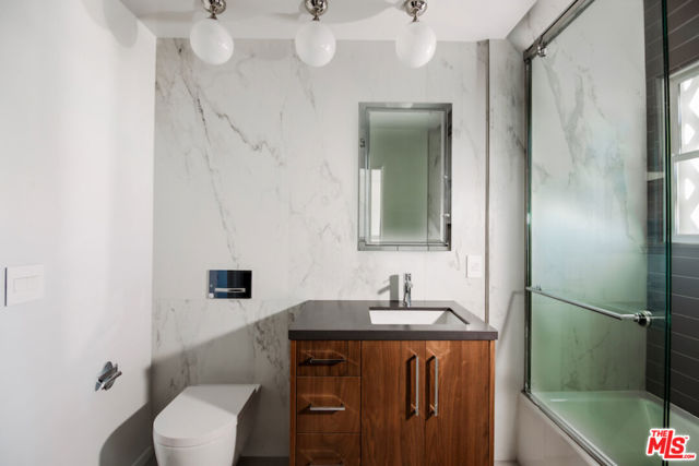 1302 Sweetzer Avenue, West Hollywood CA: https://media.crmls.org/mediaz/941a3b11-dce4-45d0-bf22-f80c57bb4f49.jpg