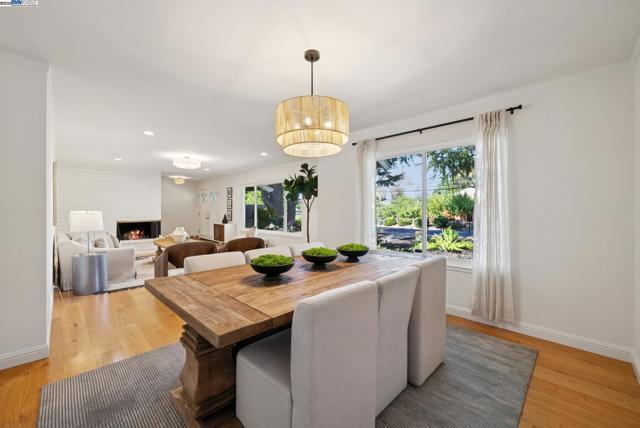 1515 Grove Way, Concord CA: https://media.crmls.org/mediaz/941b1454-d939-4d03-9f81-5a3c9e65d16c.jpg