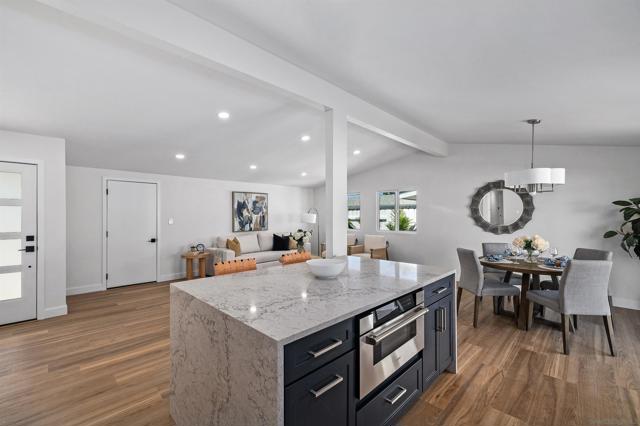 5284 Winthrop St, San Diego CA: https://media.crmls.org/mediaz/941b56e2-a029-4140-87d6-bddb2a2d43da.jpg