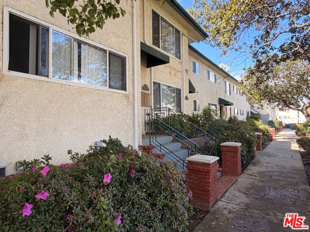  Income Home for Sale in Los Angeles, California
