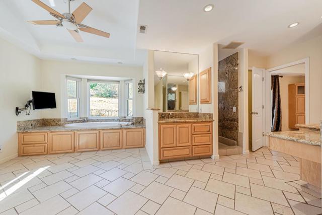 520 Weybridge Drive, San Jose CA: https://media.crmls.org/mediaz/941c63cc-5ebe-4e8e-acb5-2a98237e72ea.jpg