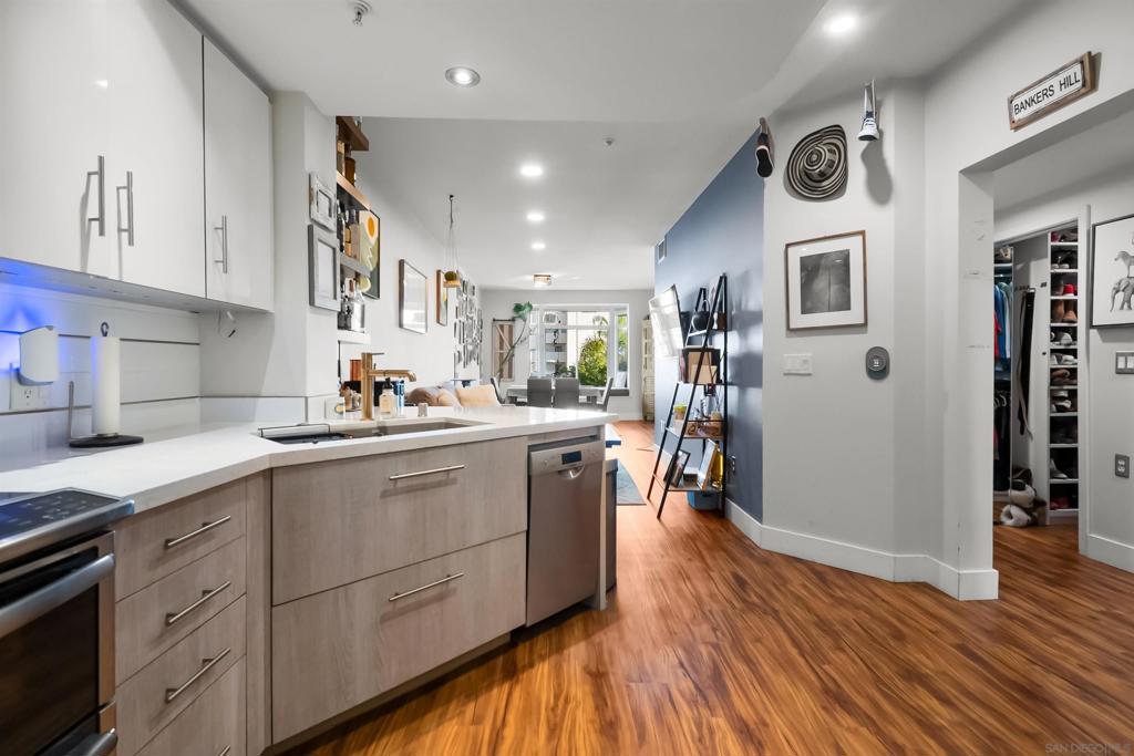 2400 5th Ave - photo 8
