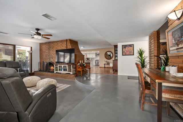 Detail Gallery Image 10 of 56 For 16301 Swartz Canyon Rd, Ramona,  CA 92065 - 3 Beds | 2/1 Baths