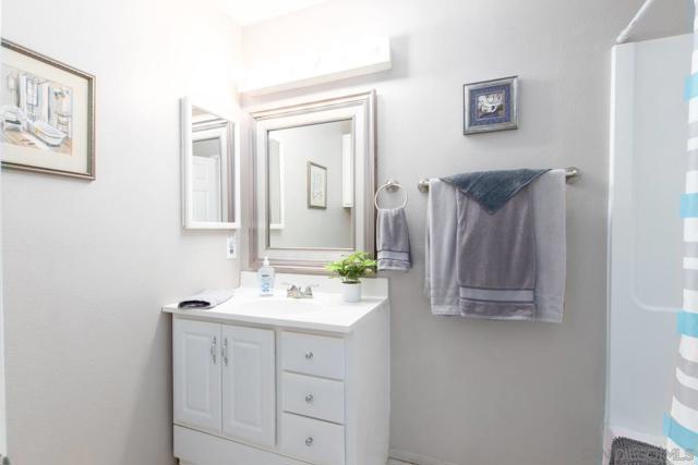 24643 Leafwood Dr, Murrieta CA: https://media.crmls.org/mediaz/941e1368-4d99-4d9f-b2ea-eca67e2b5dde.jpg