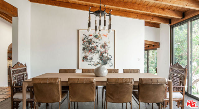 901 Crater Camp Drive, Calabasas CA: https://media.crmls.org/mediaz/941e5f90-a4d1-4802-8b01-9a4b2947b90e.jpg