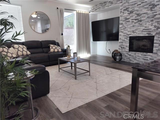 Image 9 of 13 For 27833 Almont Way