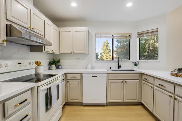 1912 Magdalena Circle, Santa Clara CA: https://media.crmls.org/mediaz/941fb792-a06e-4558-92b0-9381f96690c6.jpg