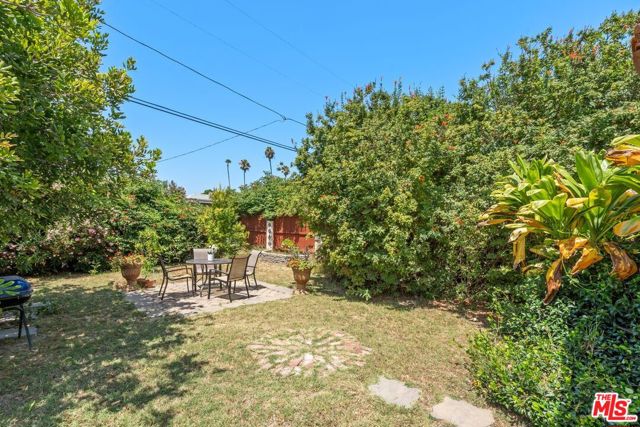 3667 Buckingham Road, Los Angeles, California 90016, 2 Bedrooms Bedrooms, ,1 BathroomBathrooms,Single Family Residence,For Sale,Buckingham,24424661