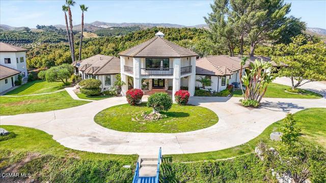8445 Roseland Avenue, Moorpark CA: https://media.crmls.org/mediaz/942262f5-e9b7-479d-9723-662db5031cc1.jpg