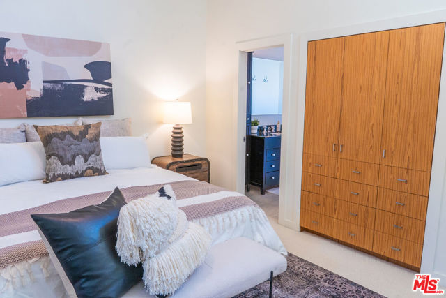 880 Hilldale Avenue, West Hollywood CA: https://media.crmls.org/mediaz/94235983-11f9-4592-a794-e9295d5f34d9.jpg