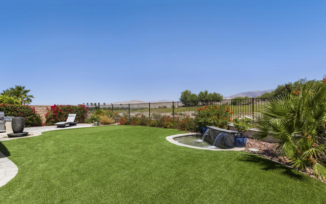 84994 Bedero Court, Indio CA: https://media.crmls.org/mediaz/94247262-96b2-4e7c-89ca-daff848b7273.jpg