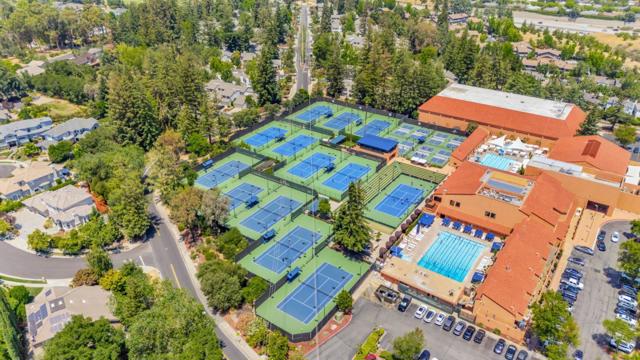 105 Strathmore Place, Los Gatos CA: https://media.crmls.org/mediaz/9424a727-3430-4011-9649-ced87f431aa9.jpg