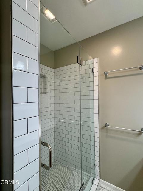Detail Gallery Image 25 of 38 For 1535 Glenmont Dr, Glendale,  CA 91207 - 3 Beds | 2/2 Baths