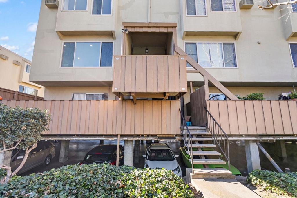 410 Auburn Way #2