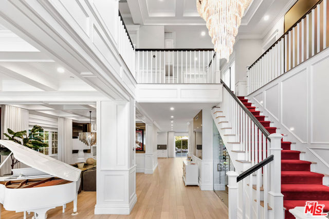 5000 Petit Avenue, Encino CA: https://media.crmls.org/mediaz/9427245a-957f-4b28-a4b6-9673cafc6044.jpg
