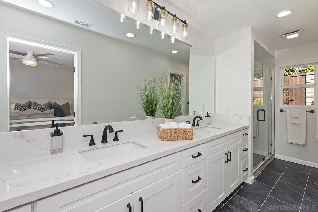 MLS #250043037SD image #25