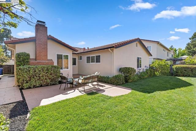 45548 Cherokee Ln, Fremont CA: https://media.crmls.org/mediaz/94276b45-4ee2-47d8-9af1-8d2004d3e51a.jpg