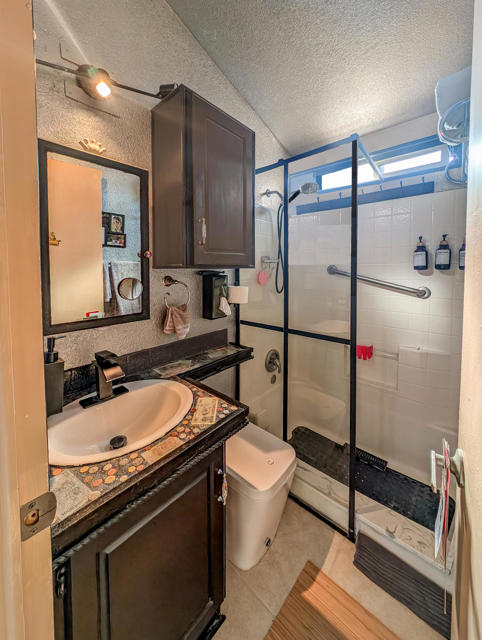 70200 Dillon Road, Desert Hot Springs CA: https://media.crmls.org/mediaz/9427c5d7-e0b3-46ce-ba94-f4d6caf91ff2.jpg