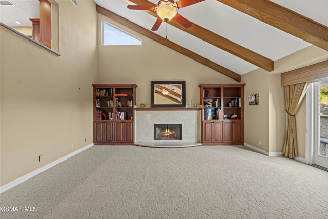 554 Lone Oak Drive, Thousand Oaks CA: https://media.crmls.org/mediaz/94284ed2-a58c-4787-82eb-6878fabc8d2f.jpg