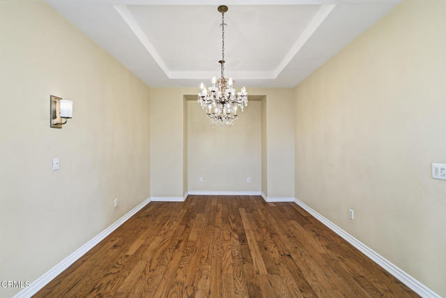 Detail Gallery Image 16 of 39 For 676 Chesapeake Pl, Ventura,  CA 93004 - 6 Beds | 3/1 Baths