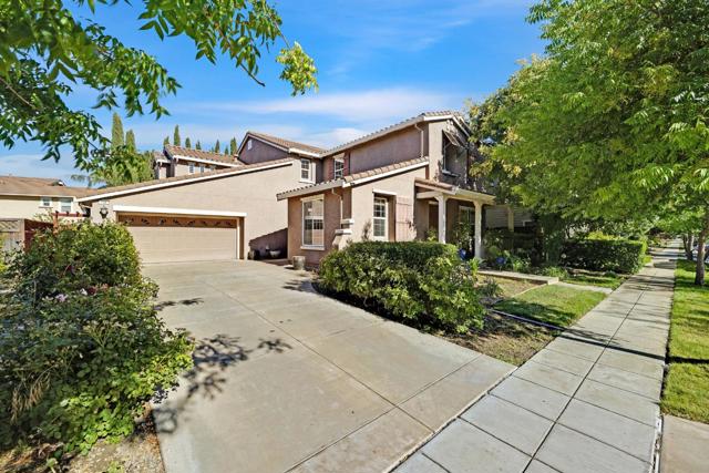 134 N Menlo Park Street, Mountain House CA: https://media.crmls.org/mediaz/942931be-68f1-4cd8-b4d3-f205a4f8c73d.jpg