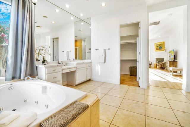 34620 Via Josefina, Rancho Mirage CA: https://media.crmls.org/mediaz/94295b8d-c287-4555-b5f8-9772c5dca7a6.jpg
