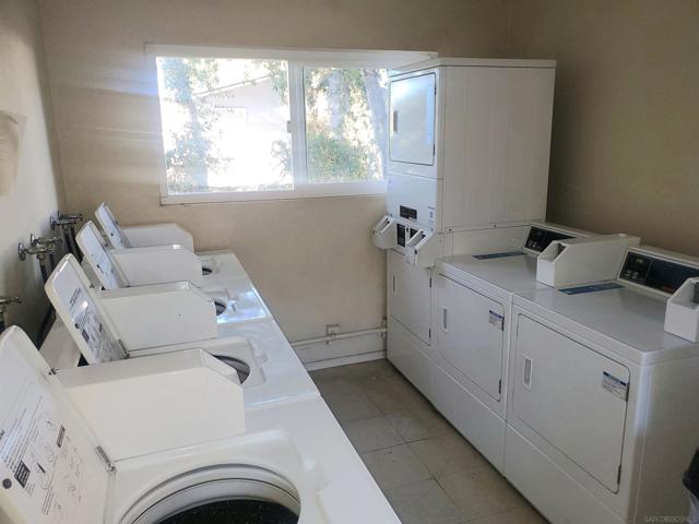 Image 17 of 17 For 2616 Alpine Blvd 7