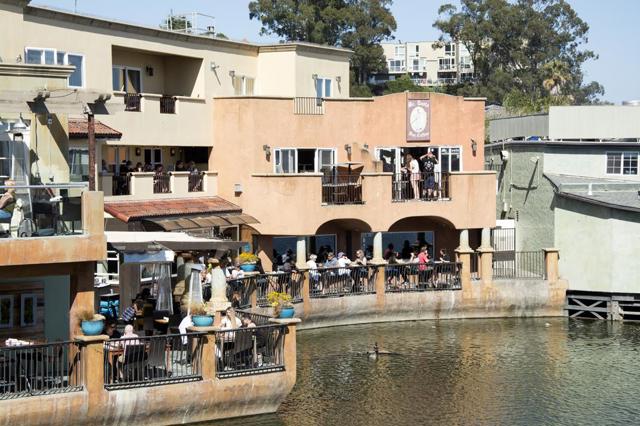 4380 Diamond Street, Capitola CA: https://media.crmls.org/mediaz/942a0938-b74e-4f14-9b7f-cece89a6cfb2.jpg