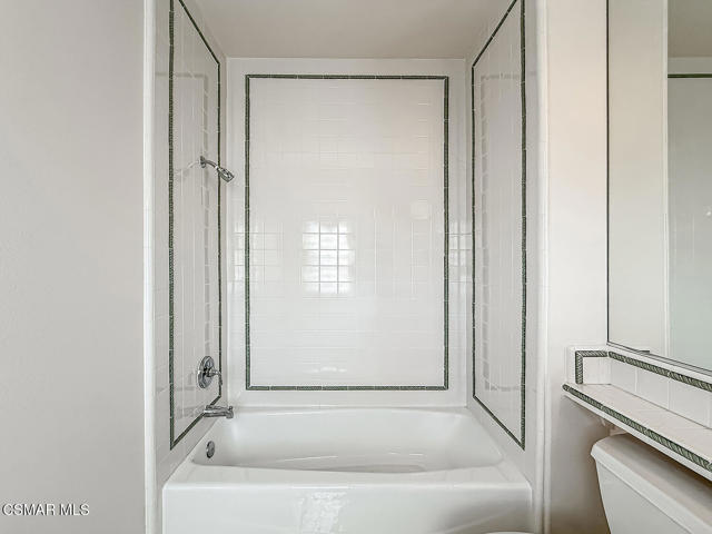 Image 18 of 31 For 185 Jaycroft Court