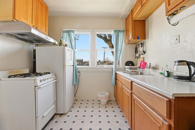 Image 7 of 31 For 1813 Sacramento St