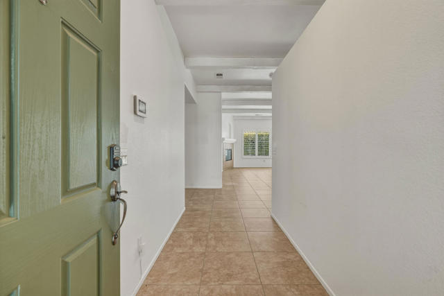 992 Mira Grande, Palm Springs, CA 92262