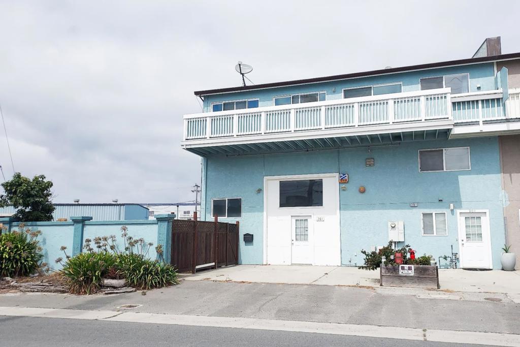 201 Princeton Avenue, El Granada, CA 94018